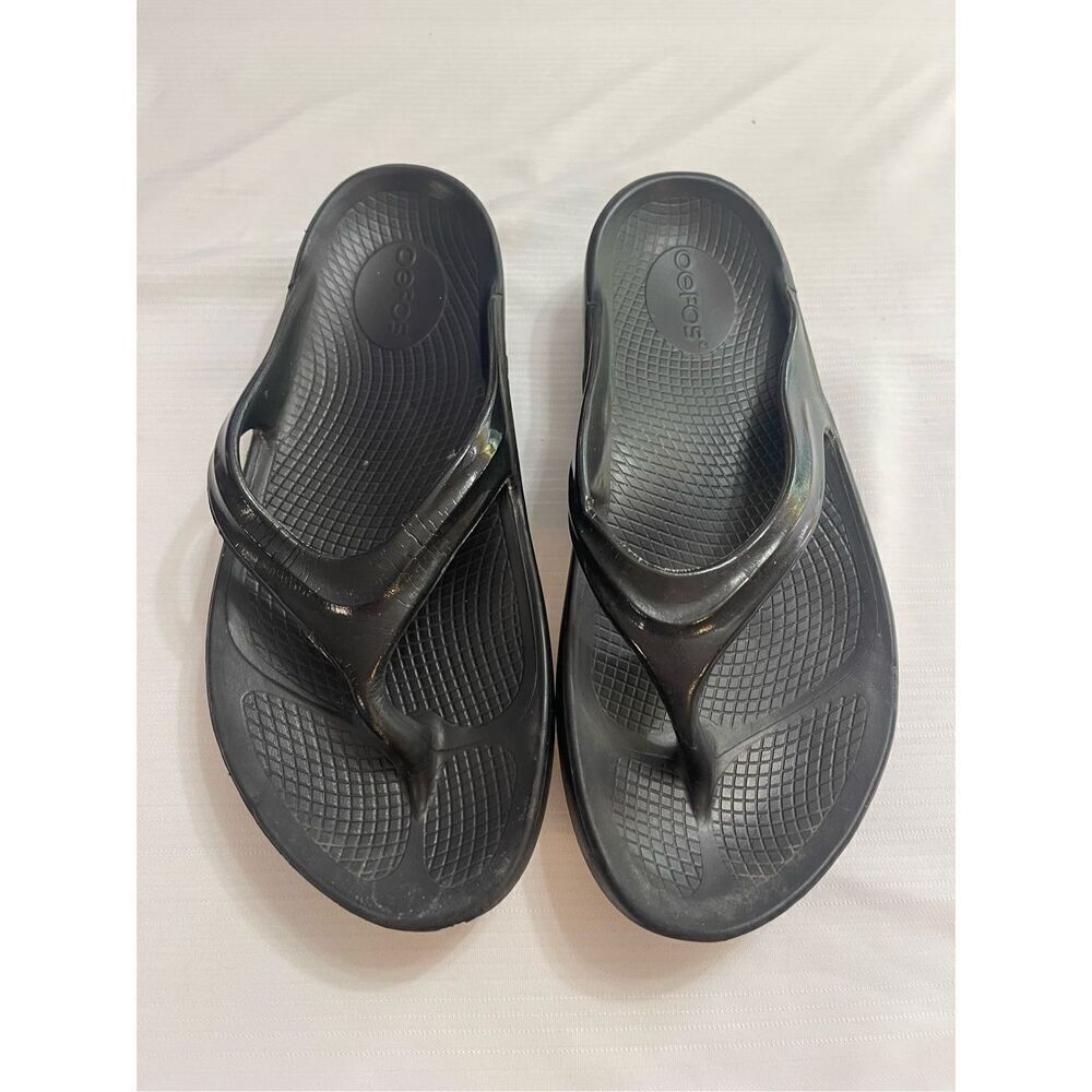 Oofos Original Womens Recovery Flip Flops Black Sandals Size 8 Women